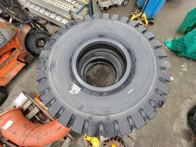 Neue Kompletträder V-Steel M-Traction Ausgezeichnet (VMTP) 24.00R35 OTR 422991