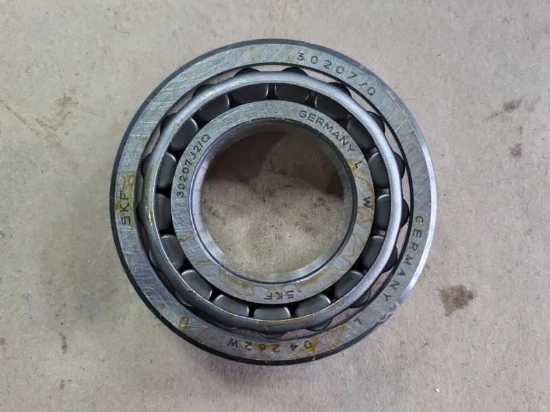 Solo Row Tapered Roller Bearing 30207 J2/Q
