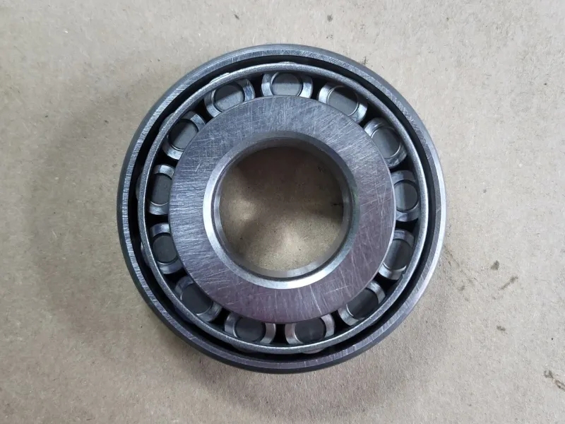 Solo Row Tapered Roller Bearing 30305 J2/Q für den täglichen Einsatz