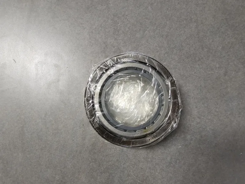 Tapered Roller Bearing 70mm ID x 125mm OD x 41mm W, 33214 - für alle Fahrzeugmarken