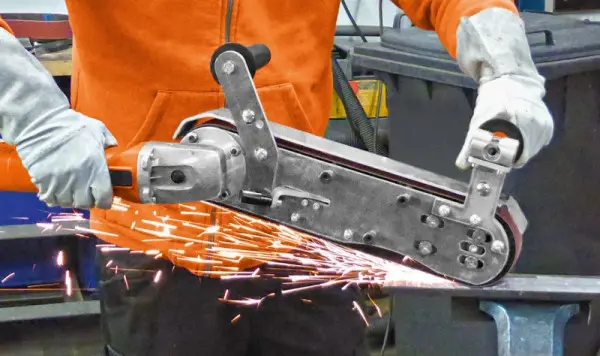 Fein GRIT GHB Handgeführter Bandschleifer für die Edelstahlbearbeitung GRIT GHB 1 72450260000