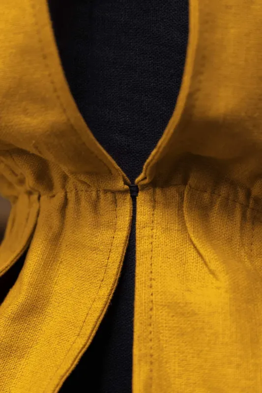 Warhammer Armoury Imperial Hosen Type Gelb - für echte Fans S