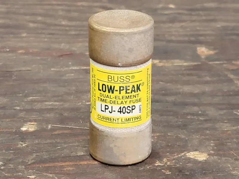 Fusible de pico bajo de 40 amperios No. LPJ-40SP mit ECE-Genehmigung