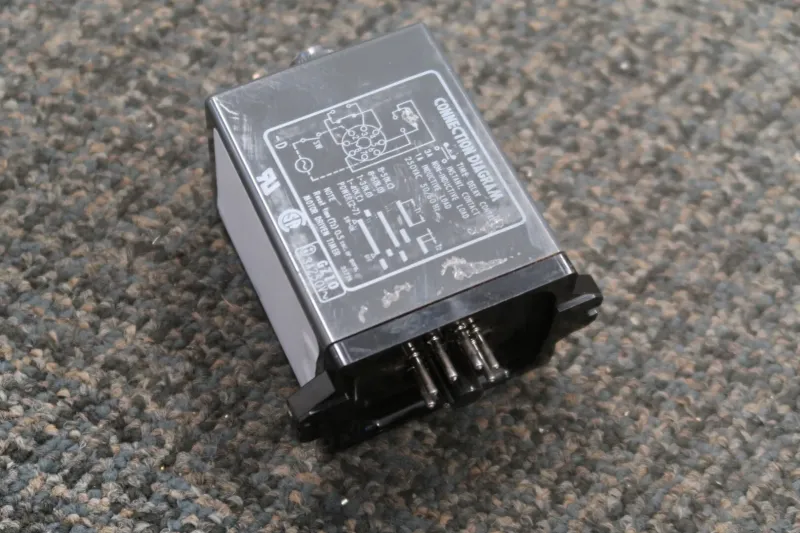 Relé de retardo de tiempo de 180 segundos STP-MND-AD-UA für Winter-Check