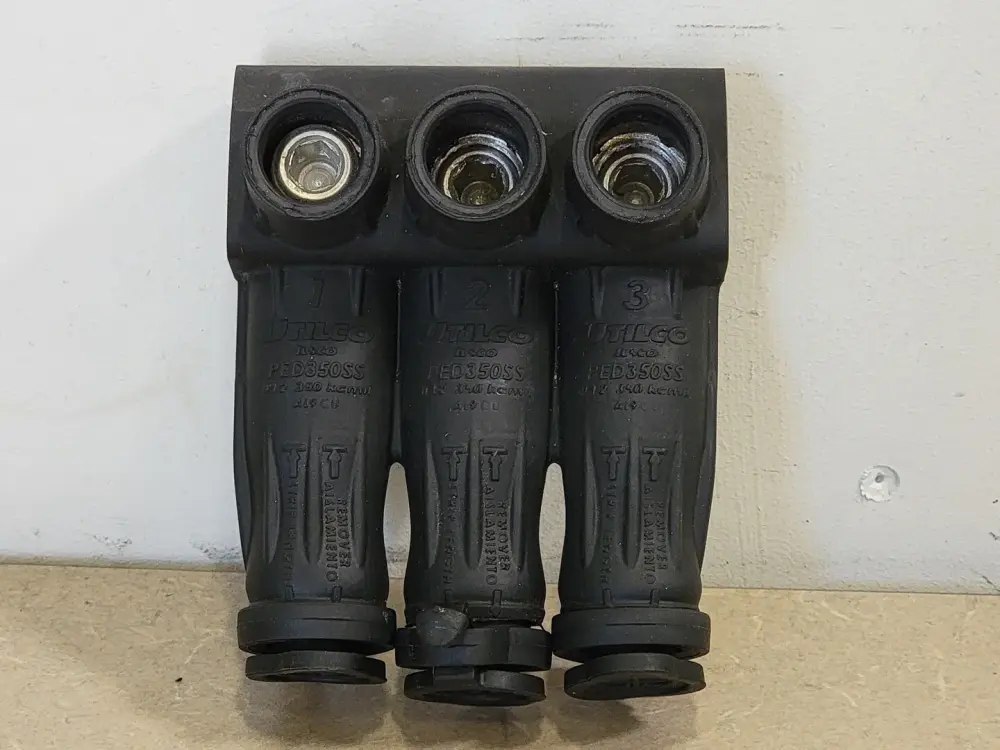 UTILCO 350 kcmil Multi-Tap Connector 3 Port PED3-350SS