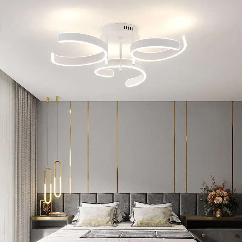Einfache weiße LED-Deckenleuchte Curve aus Acryl zur halbbündigen Montage warmem/weißem Licht für Schlafzimmer
