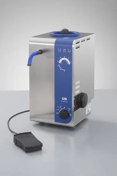 Elmasteam 8 basic 230V mit 1 Stück feste Düse und Fußpedal 5l 8 bar maximale 3120W B xT x H 285 x 350 x 520 mm 1075995