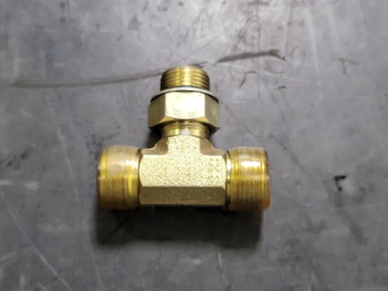 OEM-Qualität 1/2" Threaded Branch Tee M-08 ORFS X M-08 ORFS Gelbmetall (Bag 2)