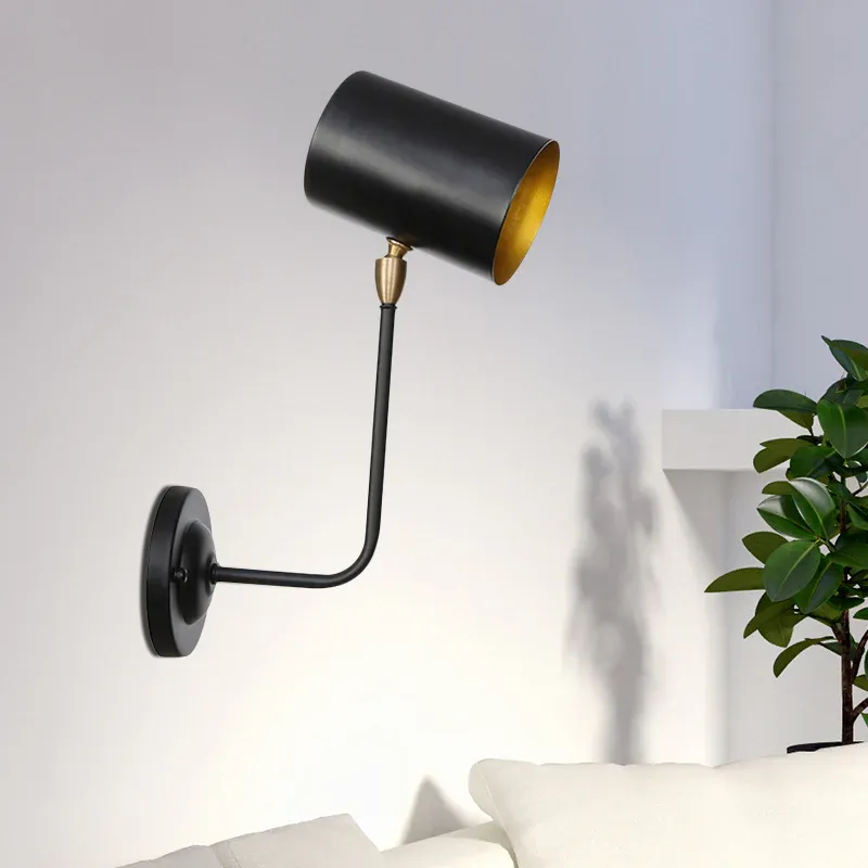 Antike Wandleuchte mit rechtwinkligem Arm, 1 Glühbirne, 6"/10" T-Eisen, Wandleuchte Schwarz und Innengold mit Zylinderschirm