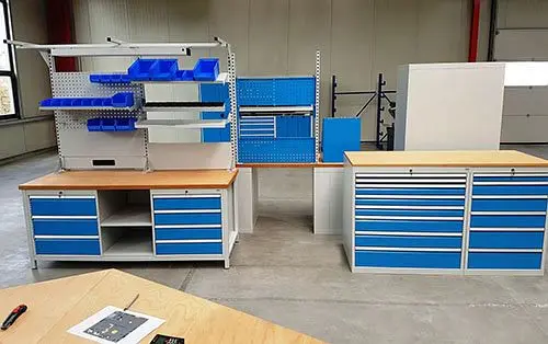 Bedrunka+Hirth Kastenwerkbank R 18-24 8x150 3x200 mm Schubladen-Vollauszug 100 % Schubladen mit 50 mm Blendenhöhe 70 kg T...