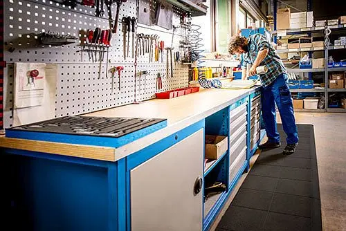Bedrunka+Hirth Kastenwerkbank R18-24 8 x Schublade Abmessungen mm (BxTxH): 1500 x 750 x 859 03.14.07VA