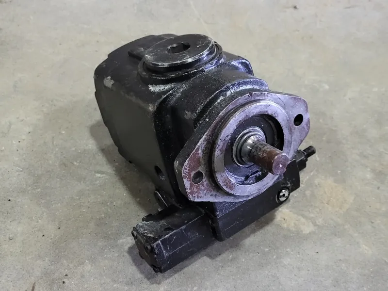 Klimakompressor- Variable Displacement Piston Pump PVWJ-022-A1UV-RSAY-P-1NNSN