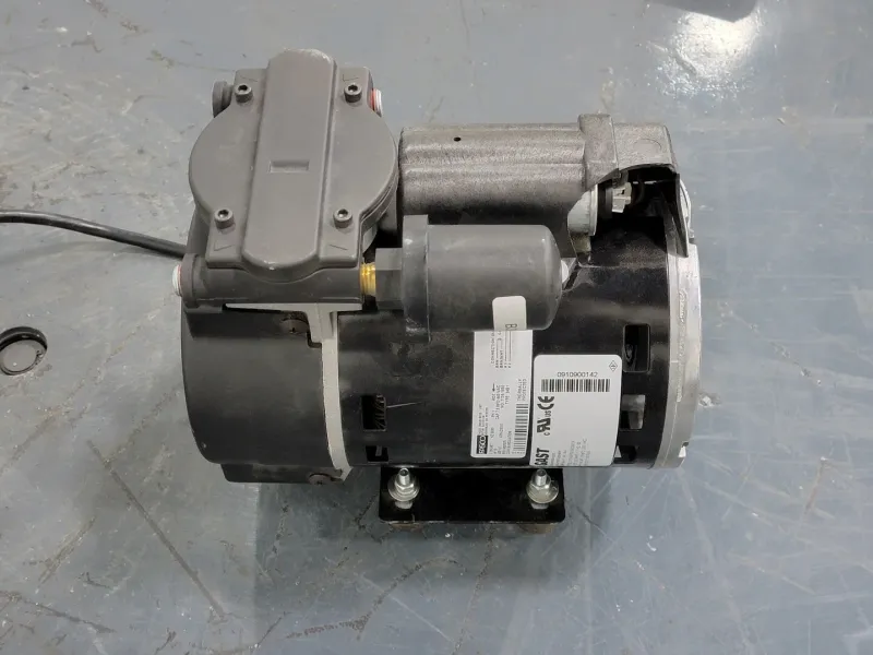 1/3 hp, 2 CFM, 100 psi Einzel- Cylinder Compressor 71R142-P001B-D301X
