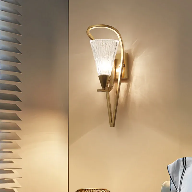 Abschleppgurt Wasserglas-Kegel-Wandlampe, Vintage-Wohnzimmerleuchte mit 1 Kopf, goldfarben