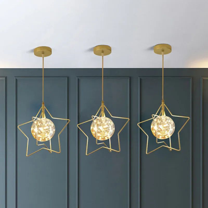 Goldene Stern- und Kugel-Cluster-Anhänger-Designer-LED-Hängeleuchte aus klarem Glas mit 3 Köpfen für Restaurants | was...