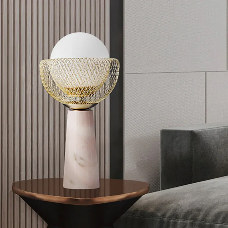 Kugelförmige Tischleuchte aus weißem Glas, minimalistische 1-Kopf-Gold-Nachtlampe mit Netzdesign mit automatischer Bremse