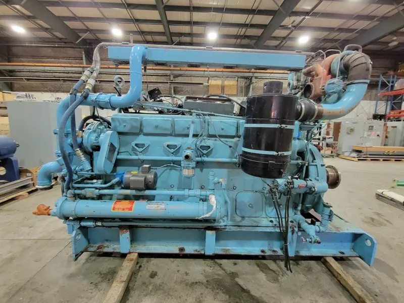 738 hp Unverfälscht Gas Engine F3521GSIU (Cylinder head missing)