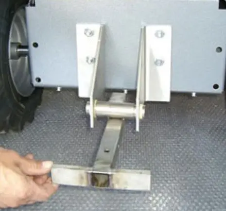 PowerPac Übergangsstück für Zubehörteile (Schneeschild / Kehrbesen) für MCE400 MCECP801600