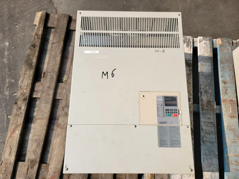 AC Drive CIMR-AB4A0250ABA (für 4-Zylinder)