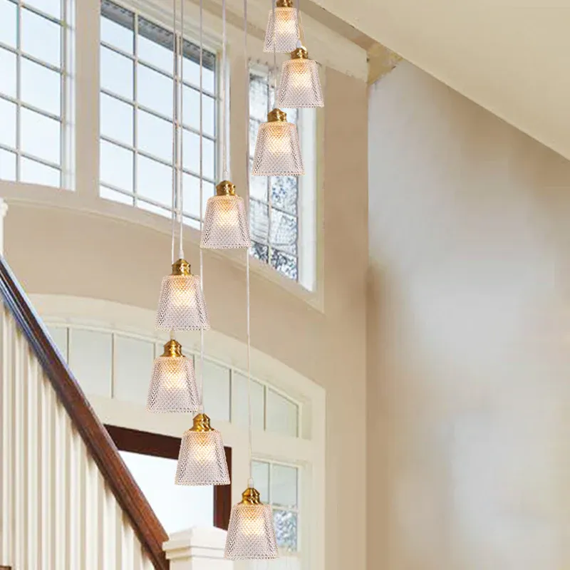 Modernistisches Kegel-Hängelampen-Set mit 8 Glühbirnen, klarem Gitterglas-Mehrlicht-Pendelleuchte Golden mit Spiraldesign