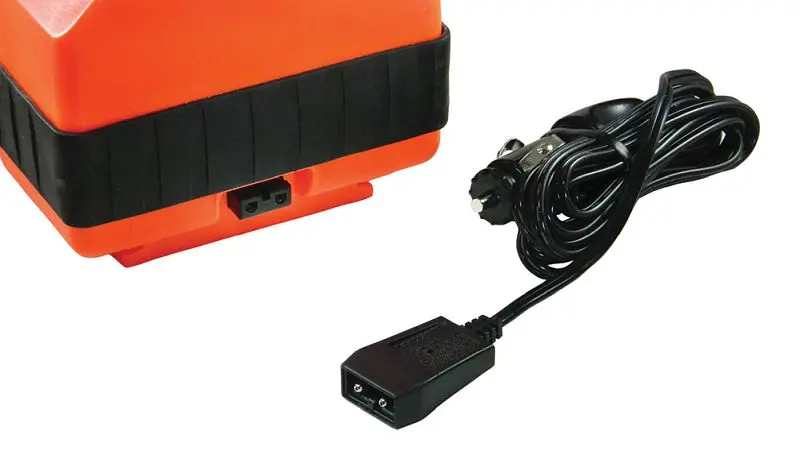 ELSPRO Ladekabel 12 V DC für den Anschluss Zigarettenanzündern LX-22051