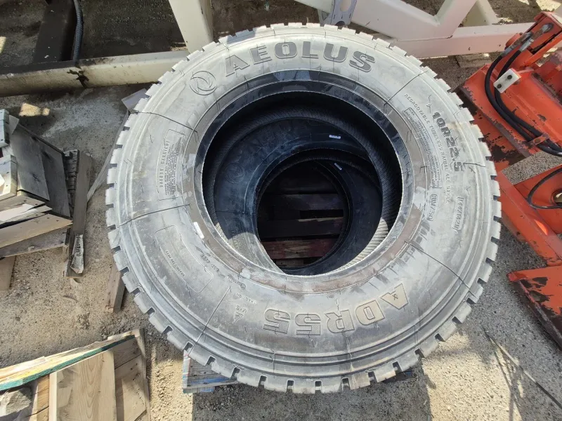 10 R 22.5 Tire ADR55