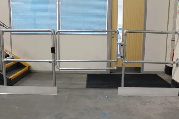 Kee Safety Kee Gate® Schutzstür - feuerverzinkt SGEU600GV