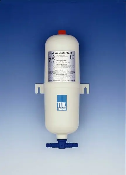 SHURFLO Akkumulatortank mit T-Stück zur Pulsationsdämpfung für 3/8" und 1/2" Schlauch 996.952