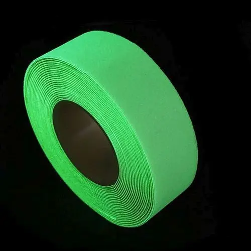 B-SAFETY Langnachleuchtender Antirutschbelag als Rollenware 25 mm neon grün AR225025