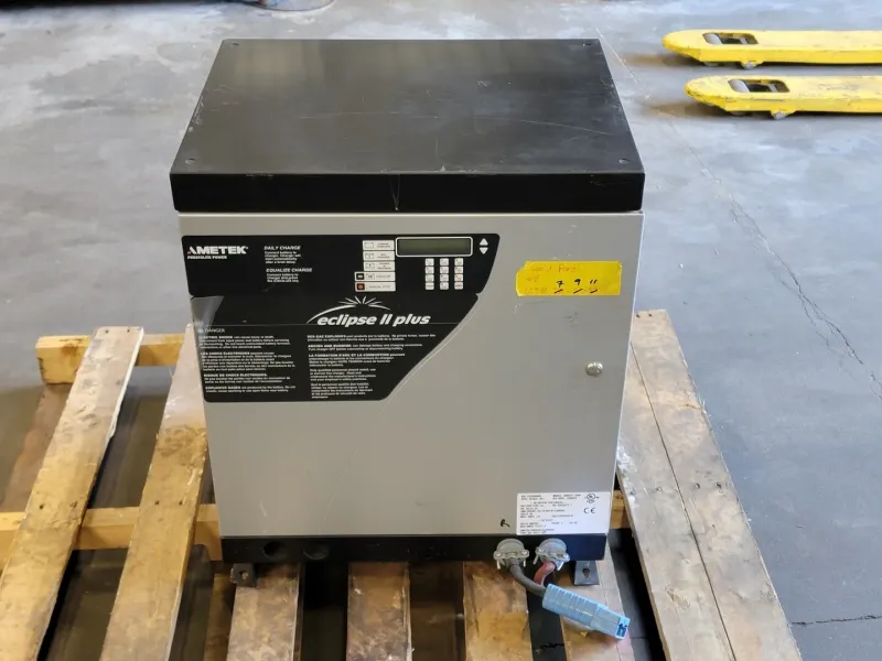 Solar- 48 Volt, 170 Amp, 680 AH Battery Charger 680EC3-24SP