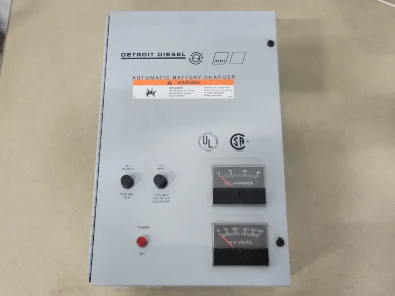26 VDC, 10 Amp, 50-200 AH Battery Charger B-325335 für Winterbetrieb