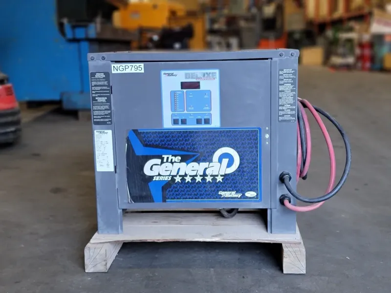 24 Volts, 156 Amp, 865 AH Forklift Battery Charger MX3-12-865 Orange & Schwarz