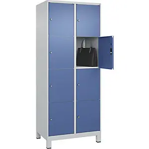 4er-Schließfachschrank Edel PLUS, 2 Abteile, lichtgrau / fernblau, B 800 mm, 8 Fächer, mit Füßen.