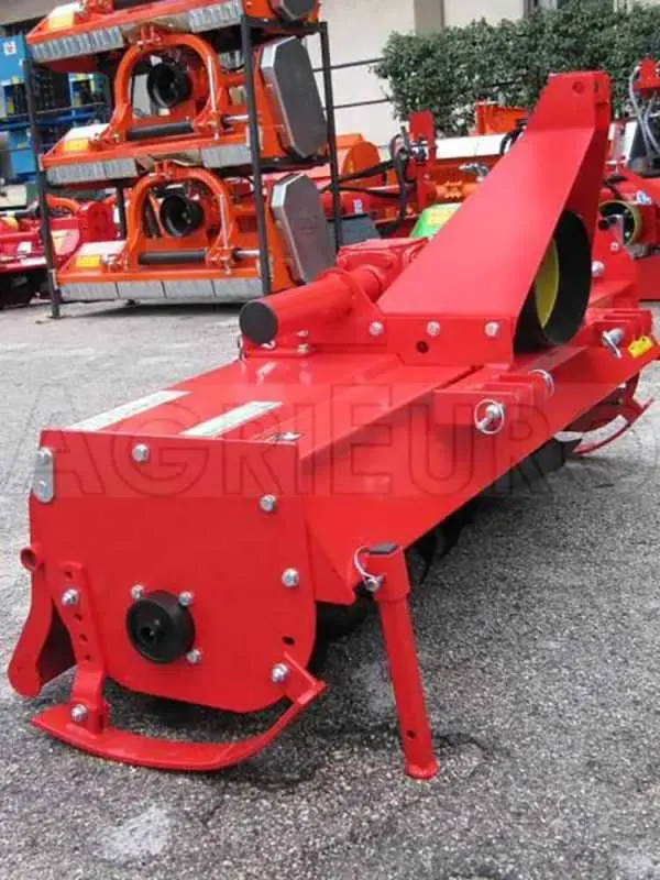 AgriEuro UR 168 - Bodenfräse für mittelschwere Einsätze - mechanische Verschiebung mit Anhängerkupplung