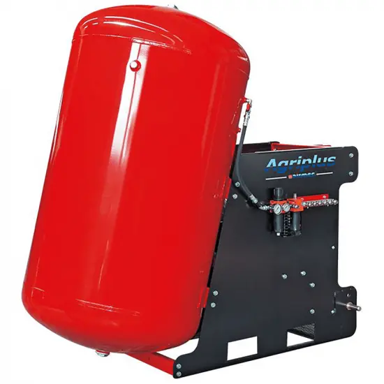 Schlepper mit Airmec Agriplus 1000/500 - Kompressor mit Zylinderkopf 1000, 500 Liter Tank