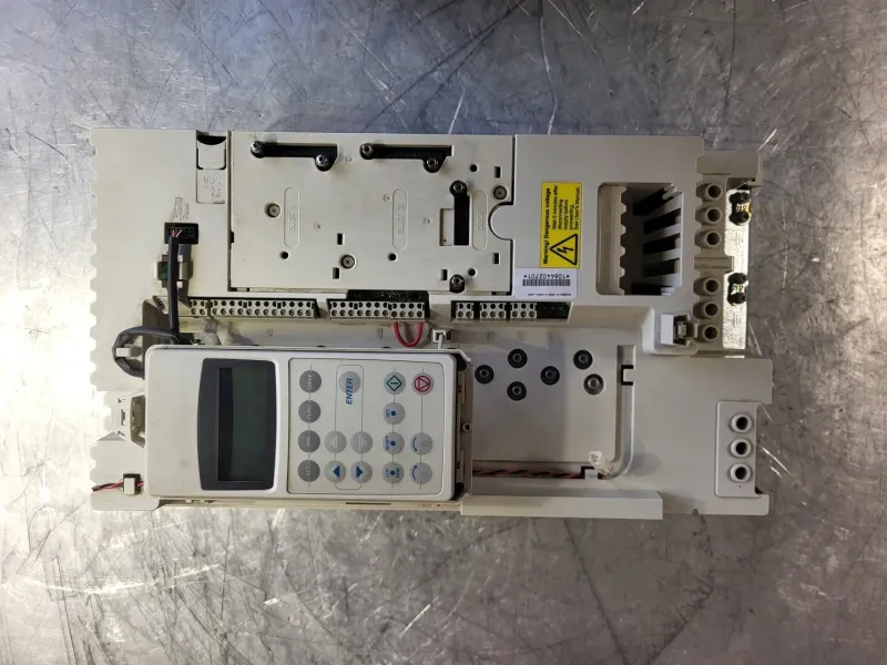 25HP AC Drive (VFD) ACS800-U1-0030-7 K454 L503 - Direktmontage