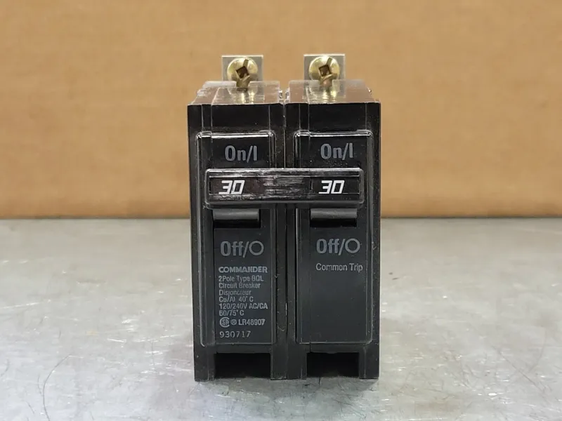 Schwerlast- 30 Amp, 2 Pole, 120/240 Volts Circuit Breaker BQL230