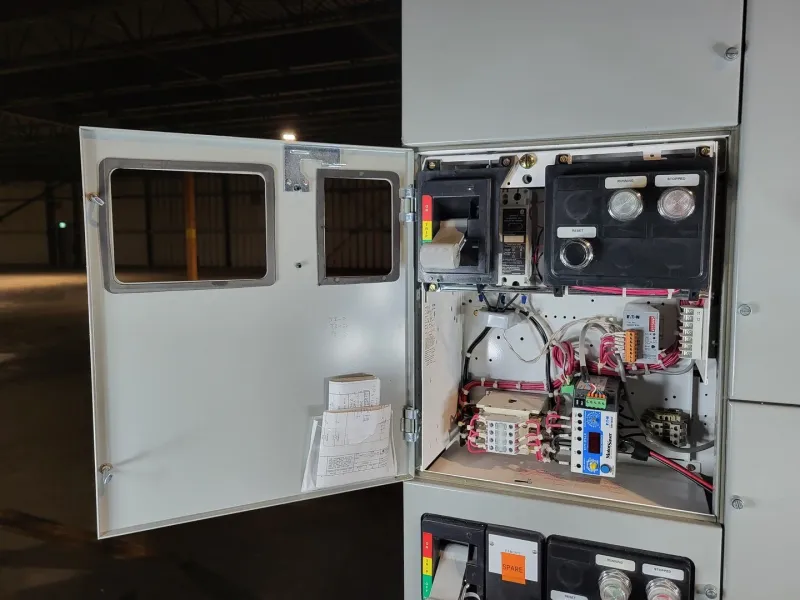 0.75 hp, 600V, 15A FVNR Starter, Size 1 Bucket Freedom 2100 MCC Frame für Motorradbatterien