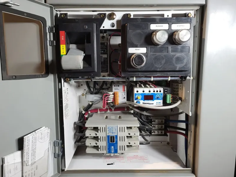 40 hp, 600V, 100A FVNR Starter Size 3 Bucket Freedom 2100 MCC Frame mit Kabelbaum & Adaptern