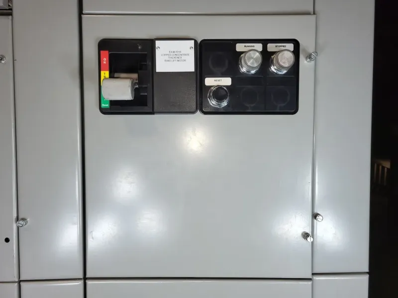 Automatische 1.5 hp, 600V, 7A, 3-Ph FVR Starter Size 1 Bucket Freedom 2100 MCC Frame