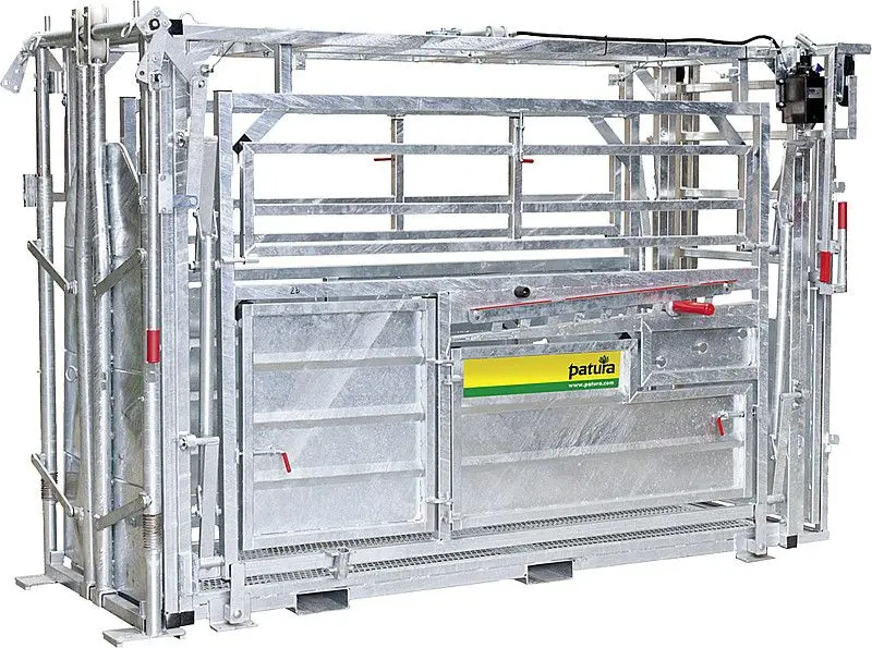 Patura Behandlungsstand A8000 mit Seitenverengung Heckschiebetüre stufenlose Halsfangvorrichtung 302800