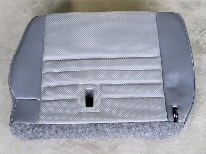 Reparaturgewinde- Seat Cushion Bottom HZJ79, P/N: 71410-6B140-B0