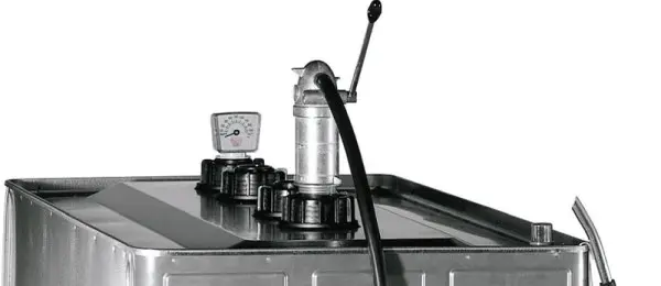Cemo Handpumpe mit 15 m Abgabeweisech mit Auslaufkrümmer DN19 Saugrohr 1450 mm 1452
