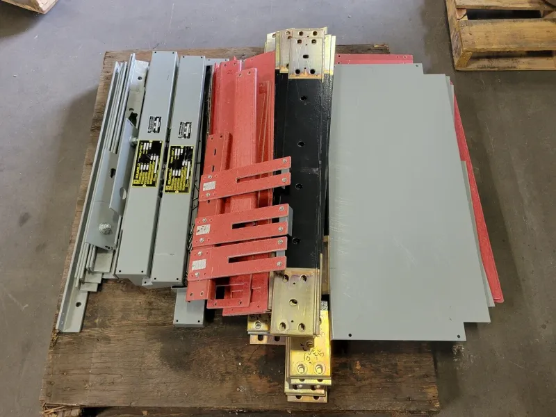 Power-zone 4 Switchgear Busbar Kit mit Keramikisolierung